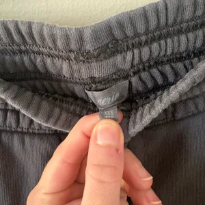 Aerie the Chill Jogger in Smoked Gray Fleece Size Women’s XXS thumbnail 4