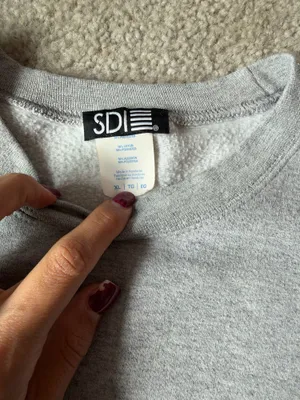 NIU Crewneck Gray Size XL thumbnail 3