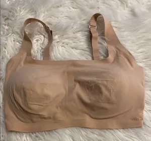 SKIMS Tan Seamless Comfort Bra size M excellent condition thumbnail 1
