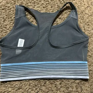 Nike sports bra thumbnail 4