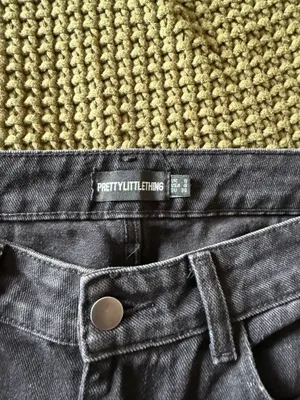 Pretty Little Thing Jeans thumbnail 3