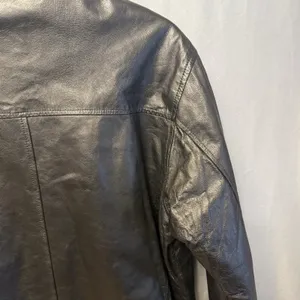 St. John's Bay Leather Bomber Jacket Mens Large Black Zip‎ Front Quilted Lined thumbnail 9