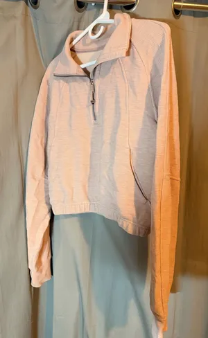 Lululemon Quarter-Zip Cropped thumbnail 1