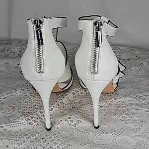 Modern Vice Rio white open toe strappy zip up back stiletto heels sz 8.5 thumbnail 7