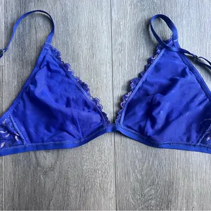 Frederick’s of Hollywood Blue Lace Bralette Medium New thumbnail 7