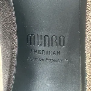 Munro American Jillian Taupe Metallic Suede Block Heel Pumps Shoes Womens 8 M thumbnail 8