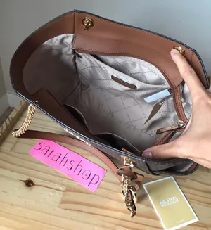 Michael Kors Purse thumbnail 9
