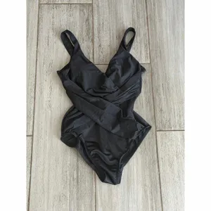 Miraclesuit Illusionists Crossover One Piece Swimsuit Black Slimming Womens US 8 thumbnail 5
