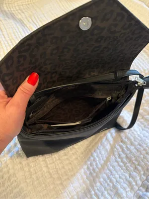 Roxy Black Envelope Crossbody Bag thumbnail 5