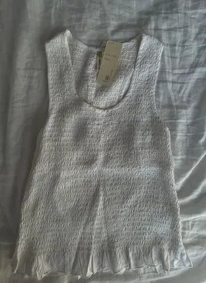 American Eagle White top thumbnail 2