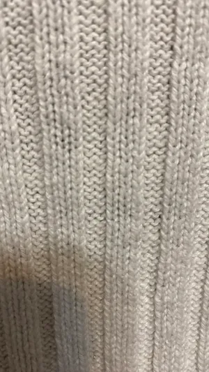 Airport Cropped cream sleeveless turtleneck sweater - size Small thumbnail 6
