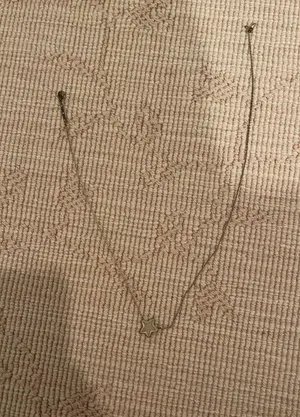 Kendra Scott star necklace thumbnail 1
