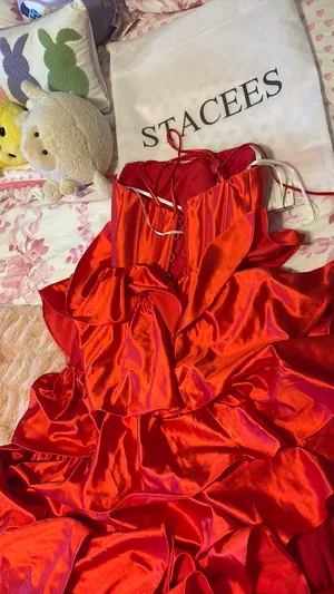 Stacee’s Prom Dress Red Size 4 thumbnail 2