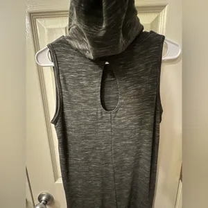 Gaiam Sleeveless Yoga Hoodie- Color- Asphalt Heather Size XS thumbnail 3