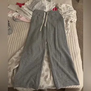 dark grey dry goods wide leg sweatpants thumbnail 1