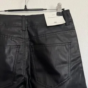 NWT Zara Faux Leather Wide Straight Leg Pants in Black 2 thumbnail 4