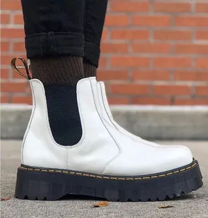 Dr Martens 2976 Quad Smooth Leather Platform Chelsea Boots • Sz W9/M8 thumbnail 1