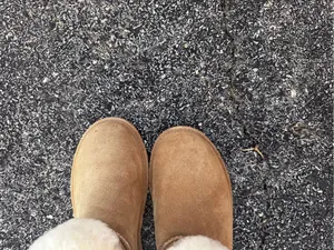 Bearpaw Women’s Size 8 Brown Suede Faux Fur Ankle Boots thumbnail 4
