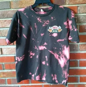 Hot Topic 3/$24 Friends custom dye tee thumbnail 1