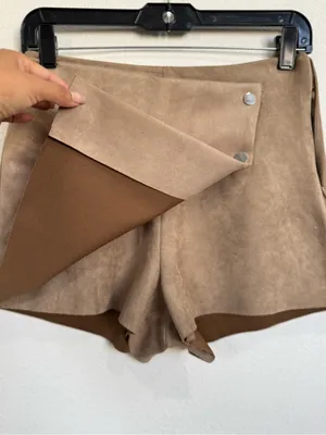 Love Tree Juniors L Taupe Faux Suede Wrap Mini Skort Snap Y2K Western Boho Fall thumbnail 5