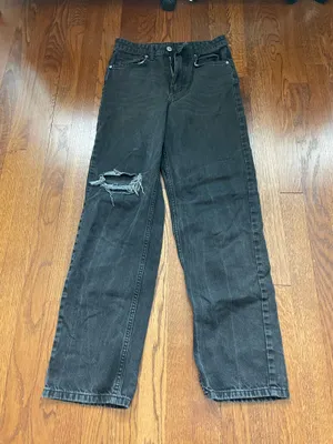 H&M Black 90s Straight Leg Jeans thumbnail 1