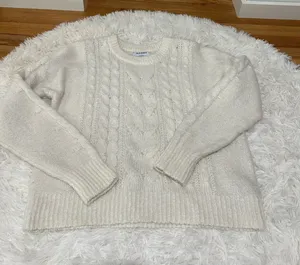 Old navy white sweater thumbnail 1