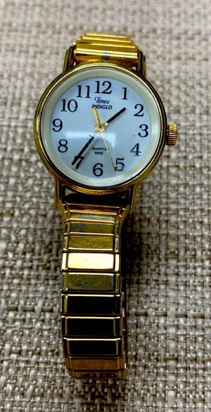 Timex Indiglo women’s watch vintage CR 1216 SKU 402 thumbnail 1