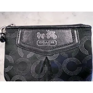 Coach Black‎ Op Art Dotted C Jacquard Wristlet Leather Trim Silver Logo Bag thumbnail 2