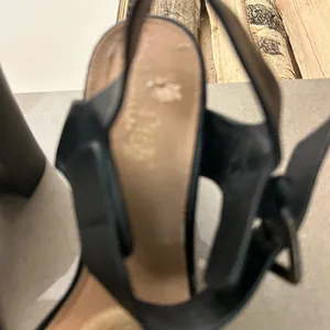 Brash Black Block Heel Open-Toe Shoes size 8 thumbnail 3