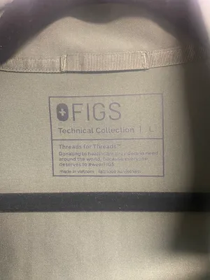 FIGS Scrub Top thumbnail 4