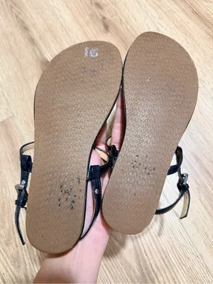 Michaels Black Girls' Logo Thong Sandals with Gold Accents thumbnail 3