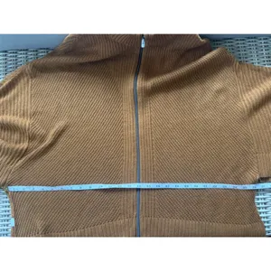 Lululemon‎ Softer Still Cashmere Blend Wrap Zip Sweater M/L athleisure layered thumbnail 10
