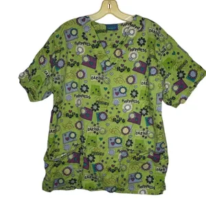 Carol's Scrubs‎ Shirt Green Size L thumbnail 3