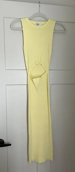 Princess Polly Yellow Ribbed  Midi Dress thumbnail 2