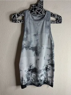 Lululemon Swiftly x Peloton Tech Tank 2.0 Wash Shibori Stripe Grey thumbnail 2