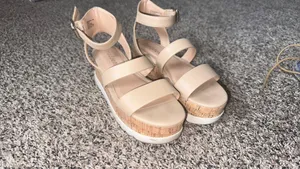 Sandals thumbnail 2