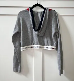 Tommy Hilfiger Cropped Hoodie thumbnail 4