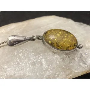 Vintage Oval‎ Green Baltic Amber Sterling Silver 925 Pendant 18'' Necklace 4.5g thumbnail 3