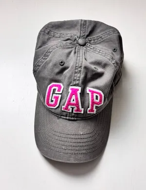 Gap Women's Logo Adjustable Sporty Baseball Hat new Without Tag thumbnail 1