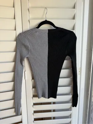 STAUD Two-Tone Ribbed V-Neck Cardigan - Black & Gray thumbnail 3