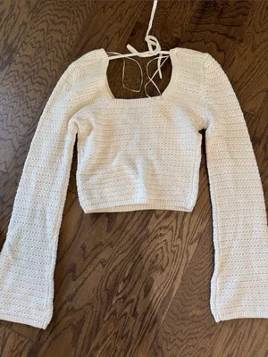 Hollister white Crochet Tie-Back Long Sleeve Crop Sweater thumbnail 4