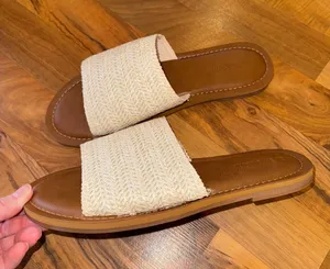 Cushionaire Women Carly Slide Sandals Straw Weave Comfort Tan Brown Size‎ 9 NWOT thumbnail 1