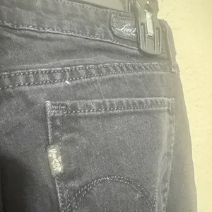 Levi’s Levis Women’s Skinny Jeans Black Denim 27x28 Ankle Classic‎ Low Rise thumbnail 4