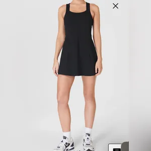 NWT Sweaty Betty Power Pro‎ Racerback Workout Sport Dress Black Sz XS $148 thumbnail 2