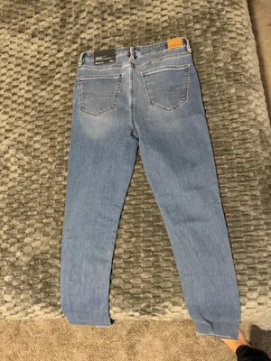 American Eagle Jeans thumbnail 2