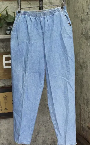 Vanity Fair Pull-On Elastic Waist Denim Jeans with Pockets Chambray Blue 18W Reg thumbnail 1