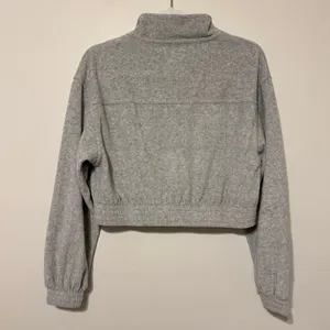 NWT Aerie Groove-On Velour Cropped Full Zip Ribbed Sweatshirt Jacket XS Grey thumbnail 6