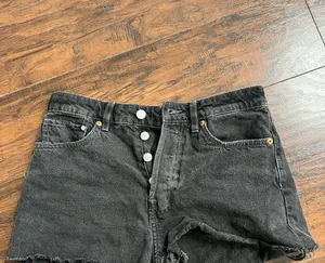 Ripped Black Jean Shorts Size 6 thumbnail 4