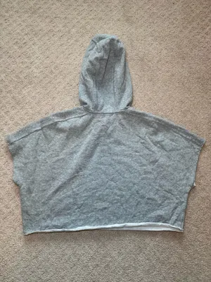 Under Armour Gray Cropped Hooded Pullover Size S thumbnail 3
