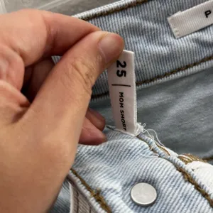 Pacsun Women Denim Blue Patched Mom Shorts‎ Y2K size 25 thumbnail 5